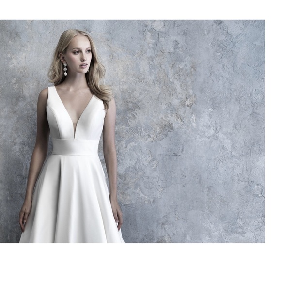 New with tags wedding dress! - Picture 8 of 16